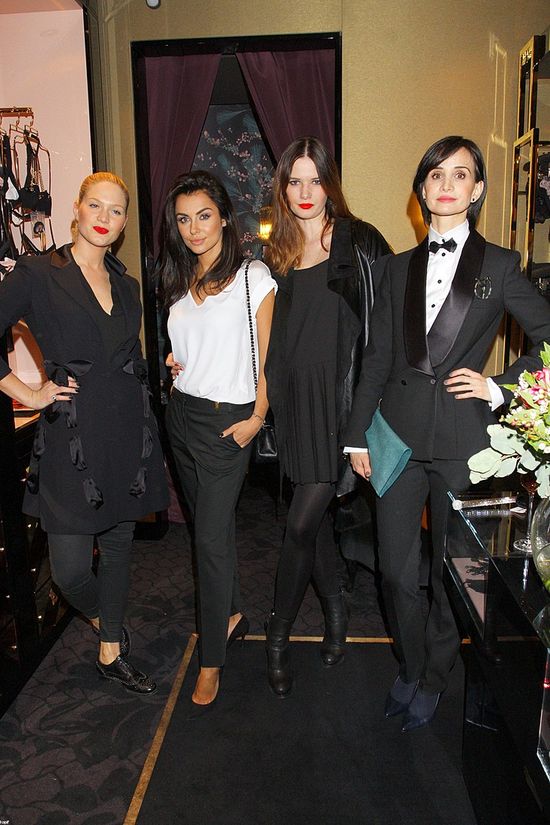 Co nabyły gwiazdy w butiku z luksusową bielizną? (FOTO) Co nabyły gwiazdy w butiku z luksusową bielizną? (FOTO)