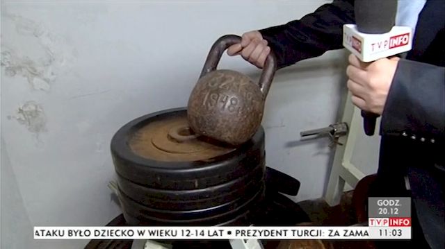 Anita Włodarczyk ćwiczy w KOSZMARNYCH warunkach! (VIDEO)