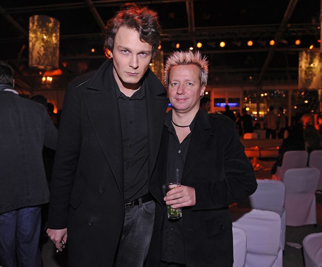 Nie poznacie Sławka Uniatowskiego na starych zdjęciach (FOTO) Nie poznacie Sławka Uniatowskiego na starych zdjęciach (FOTO)