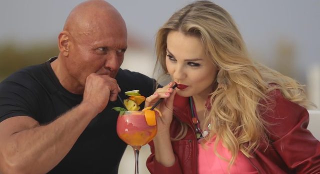 Sławomir i Małgorzata Socha jako Aneta - będzie HIT! [VIDEO]