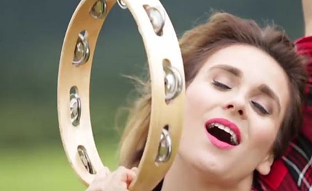 Jest NOWY teledysk Sławomira! Ty mała znów zarosłaś - nowy HIT?