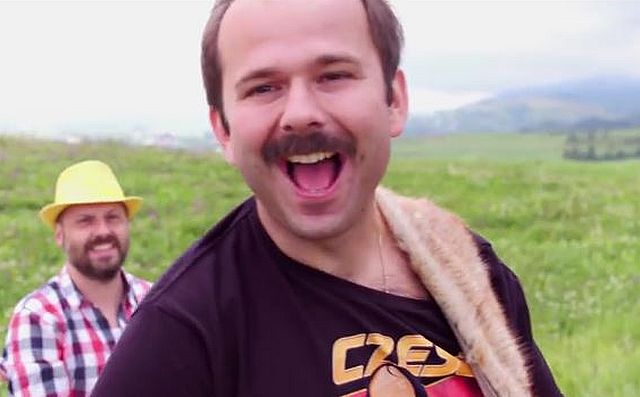 Jest NOWY teledysk Sławomira! Ty mała znów zarosłaś - nowy HIT?