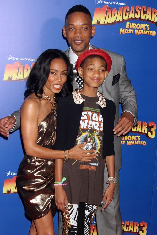 Willow Smith śpi na kolanach taty (FOTO)