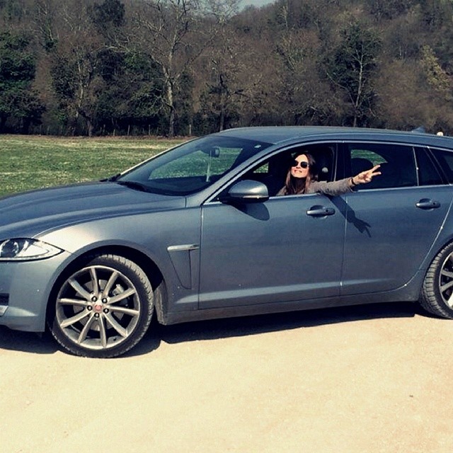 Mała Kasia w wielkim jaguarze (FOTO)