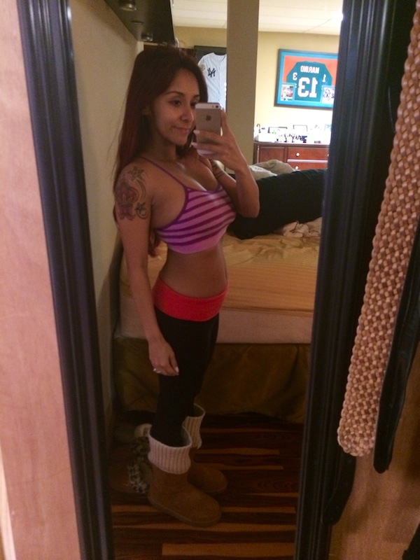 Snooki pokazuje, jaki ma brzuszek w 2 miesiącu ciąży (FOTO)