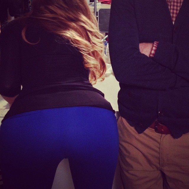 Przepis na sukces? Wypiąć pupę na Instagramie...