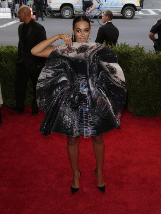 Tłumy sław na Gali Met (FOTO)