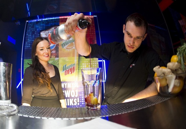 Koniec barmańskiej imprezy Miksshow! Koniec barmańskiej imprezy Miksshow!