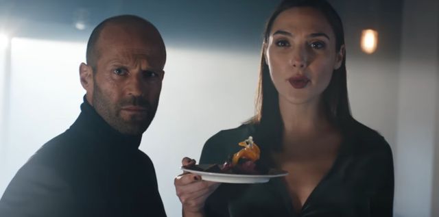 Ale między nimi jest CHEMIA! Żeby tylko Gal Gadot nie uwiodła Jasona Stathama! Ale między nimi jest CHEMIA! Żeby tylko Gal Gadot nie uwiodła Jasona Stathama!