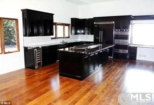 Dom w którym dorastała Kristen Stewart jest na sprzedaż FOTO