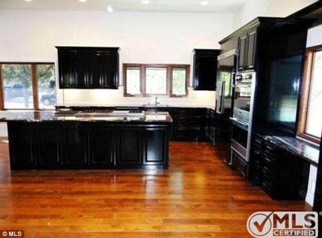 Dom w którym dorastała Kristen Stewart jest na sprzedaż FOTO