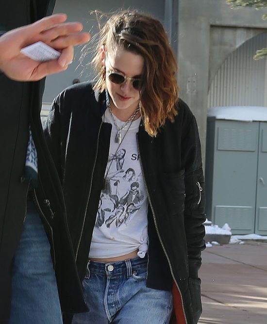 Komu boyfriendy wiszą w kroku niemal do kolan? (FOTO)