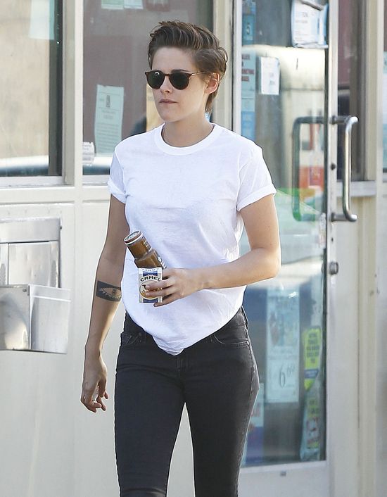 Włosy Kristen Stewart coraz krótsze (FOTO) Włosy Kristen Stewart coraz krótsze (FOTO)