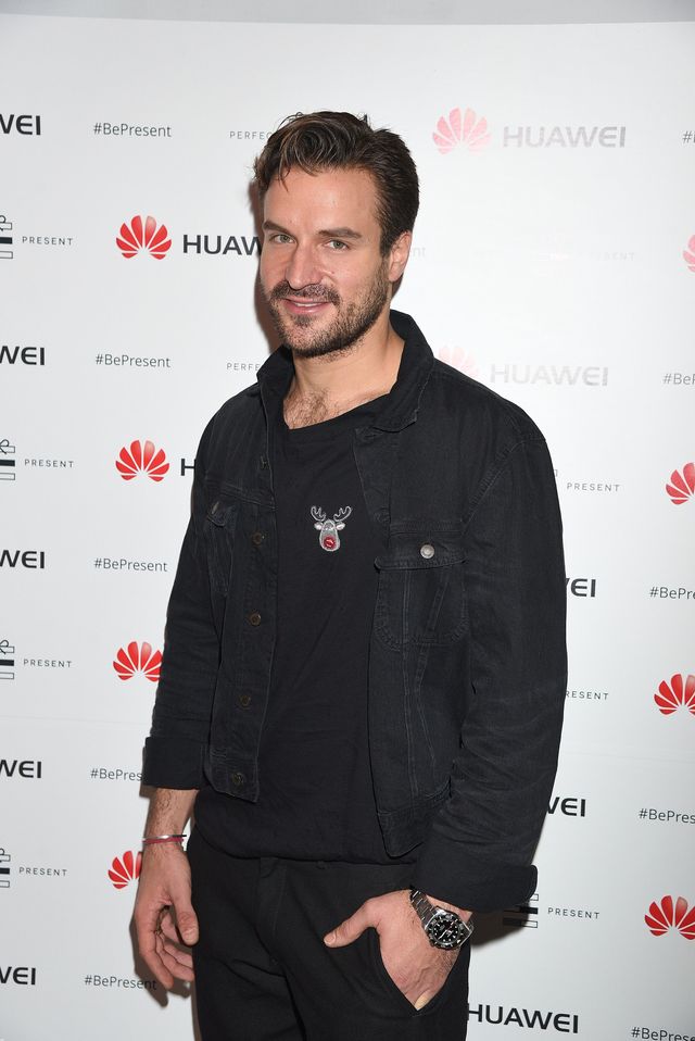 Piotr Stramowski z lekkim zarostem - ile lat mu ubyło? (FOTO) Piotr Stramowski z lekkim zarostem - ile lat mu ubyło? (FOTO)