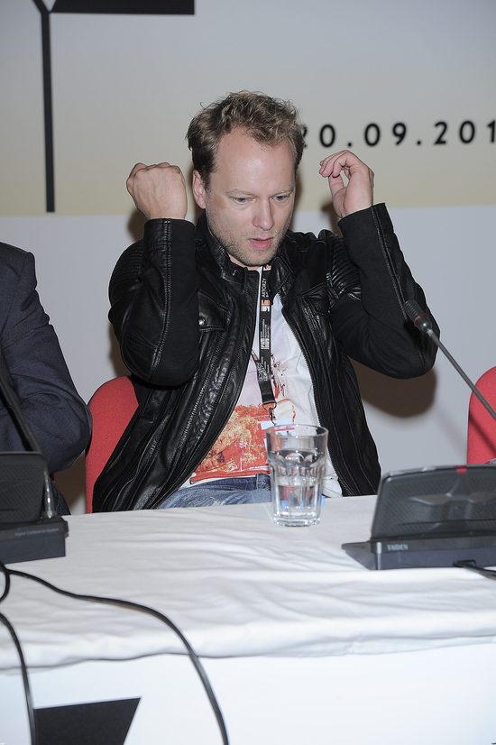 Maciej Stuhr ucharakteryzowany na... Dorotę Wellman! (FB) Maciej Stuhr ucharakteryzowany na... Dorotę Wellman! (FB)