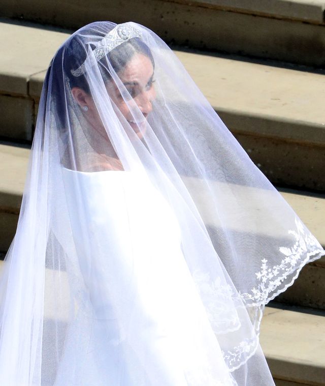 Meghan Markle w SUKNI ślubnej! Zachwyca! Meghan Markle w SUKNI ślubnej! Zachwyca!