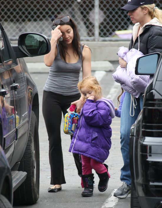 Czyja to wesoła rudowłosa dziewczynka? (FOTO) Czyja to wesoła rudowłosa dziewczynka? (FOTO)