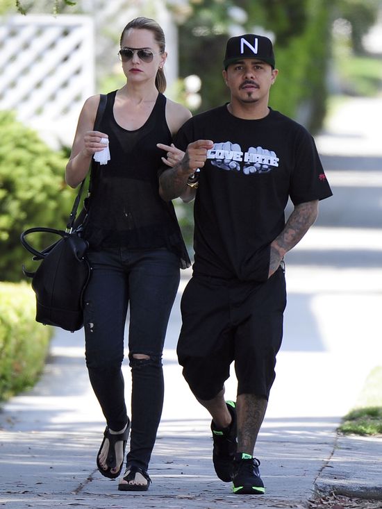 Mena Suvari ze swoim chłopakiem (FOTO) Mena Suvari ze swoim chłopakiem (FOTO)