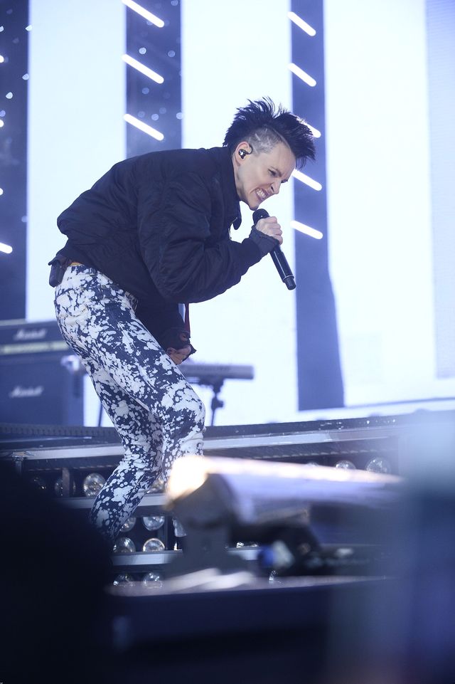 Kreacje gwiazd na sylwestrowej imprezie TVN w Warszawie (FOTO) Kreacje gwiazd na sylwestrowej imprezie TVN w Warszawie (FOTO)