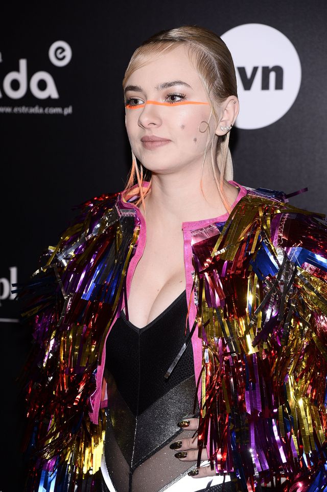 Kreacje gwiazd na sylwestrowej imprezie TVN w Warszawie (FOTO) Kreacje gwiazd na sylwestrowej imprezie TVN w Warszawie (FOTO)