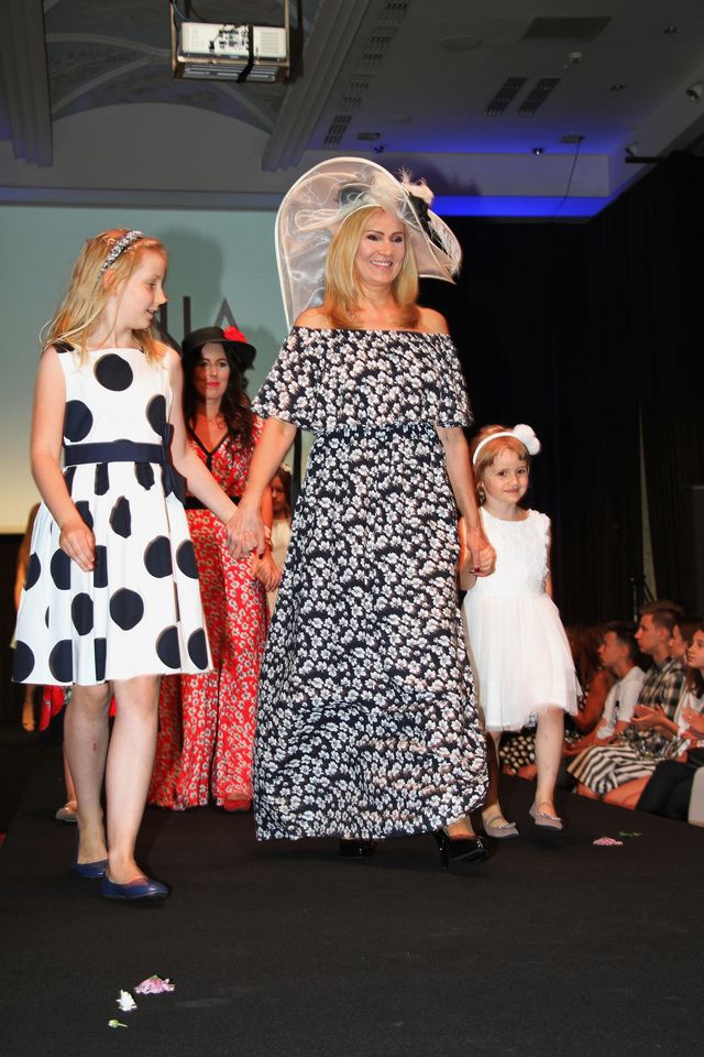 Gwiazdy z dziećmi  na charytatywnej imprezie Vivat Mama (ZDJĘCIA)