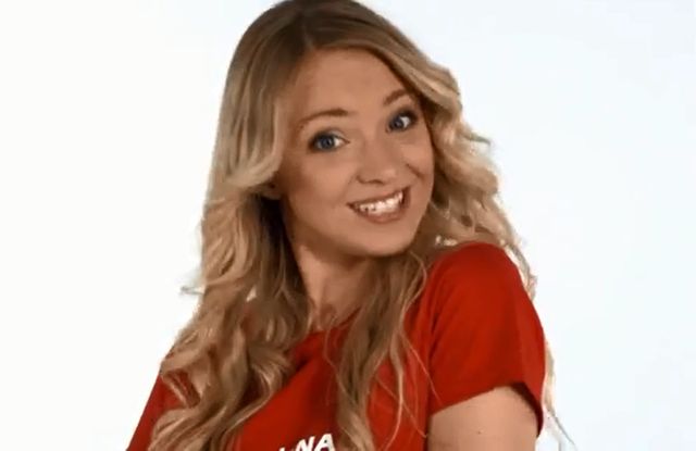 Basia Kurdej Szatan w spocie Szlachecznej Paczki (VIDEO)