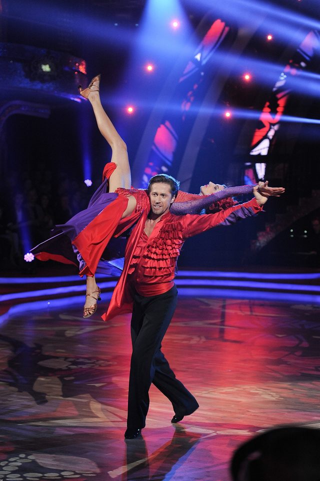 Wiemy już, kto odpadł po 1. odcinku Tańca z gwiazdami (FOTO)