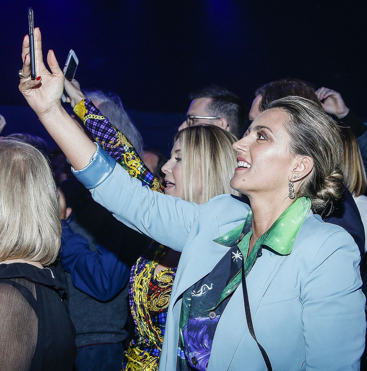 Karolina Szostak w NOWEJ fryzurze - postarzyła ją o 10 lat?