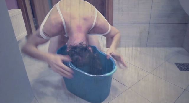 Szymon Majewski okrutnie parodiuje Urbańską [VIDEO]