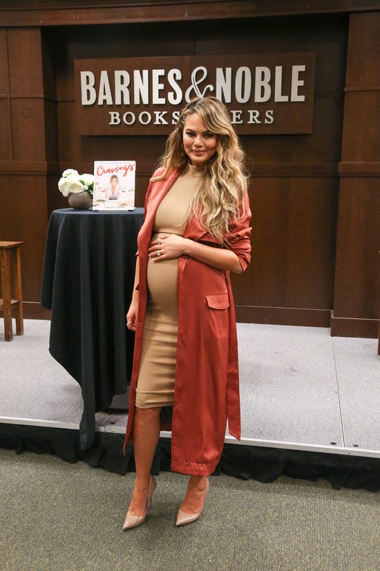 Afera! Gwiazda skrytykowana za in vitro i wybór płci dziecka Afera! Gwiazda skrytykowana za in vitro i wybór płci dziecka