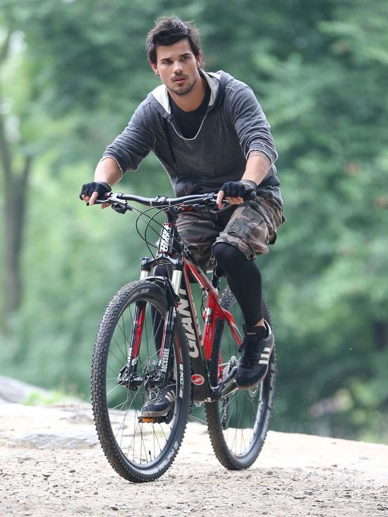 Taylor Lautner ćwiczy parkour