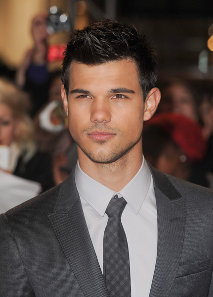 Przed świtem: części II: Co łączy Jacoba z Renesmee?