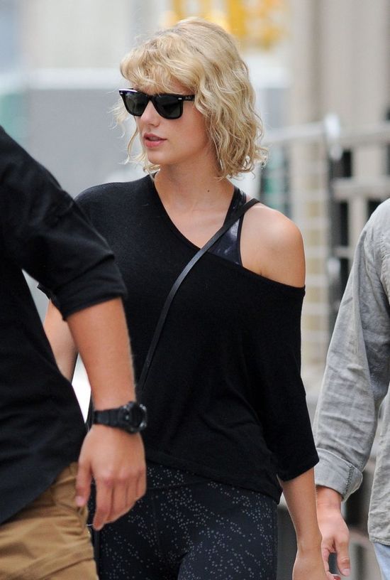 Kogo całuje Taylor Swift? To NIE JEST Tom Hiddleston! Kogo całuje Taylor Swift? To NIE JEST Tom Hiddleston!