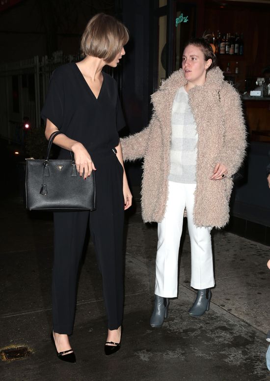 Lena Dunham i Taylor Swift niczym piękna i bestia?