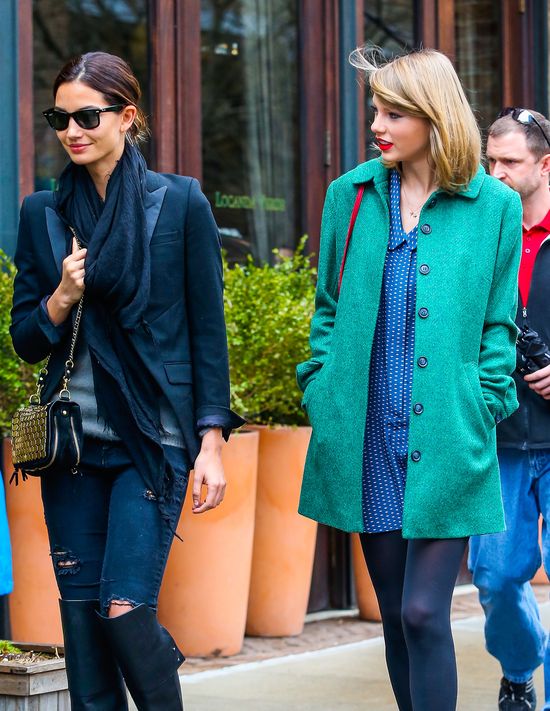 Taylor Swift spotyka się z kolejną modelką (FOTO) Taylor Swift spotyka się z kolejną modelką (FOTO)
