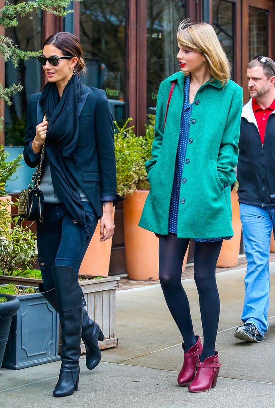 Taylor Swift spotyka się z kolejną modelką (FOTO) Taylor Swift spotyka się z kolejną modelką (FOTO)