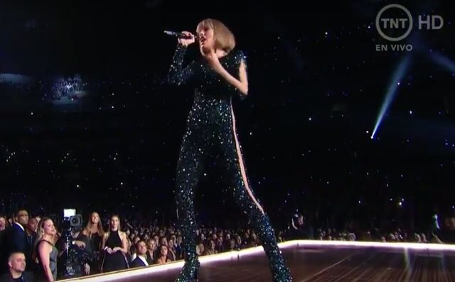 Taylor Swift swoim występem powaliła publikę na kolana!