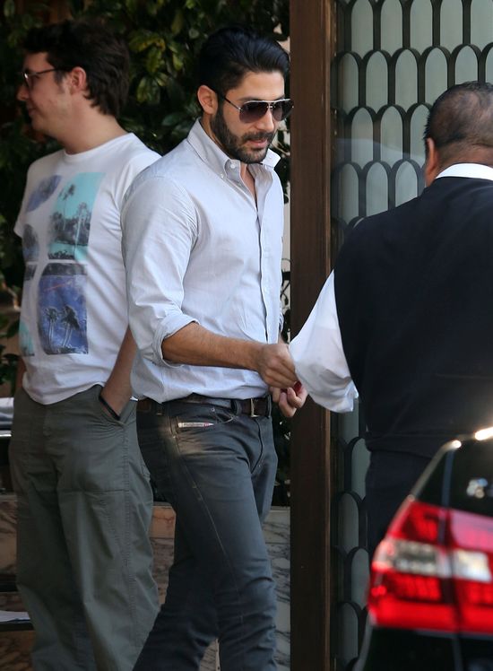 Dita von Teese na lunchu z tajemniczym facetem (FOTO) Dita von Teese na lunchu z tajemniczym facetem (FOTO)