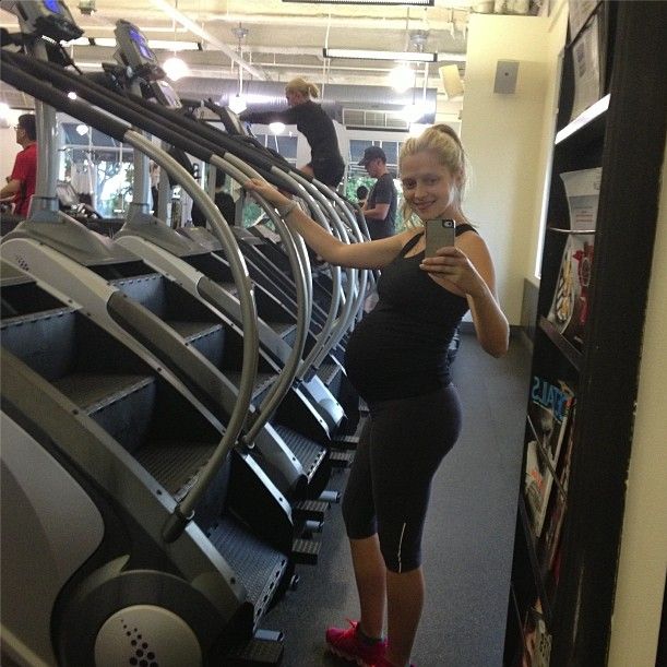 Ta gwiazda uwielbia ćwiczyć w zaawansowanej ciąży (FOTO)