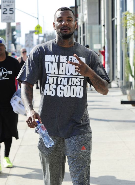 Kim i Khloe umawiały się z tym samym mężczyzną!