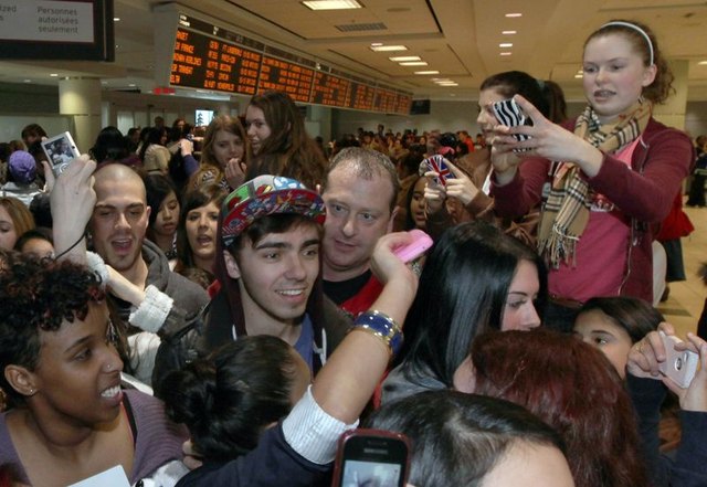 Fanki szaleją na widok chłopców z The Wanted (FOTO) Fanki szaleją na widok chłopców z The Wanted (FOTO)