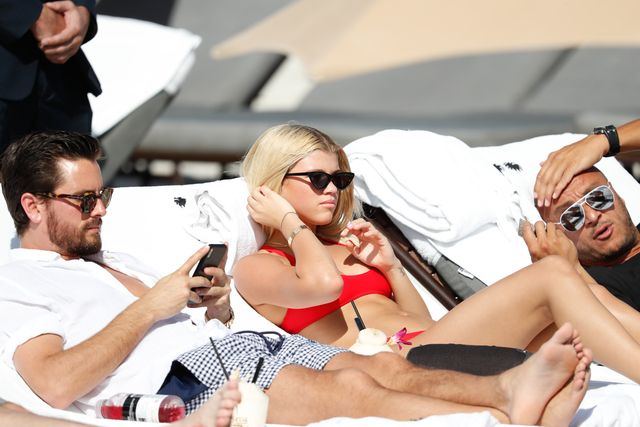 Ta wiadomość o relacji Kourtney, Sofii i Scotta będzie dla was zaskoczeniem