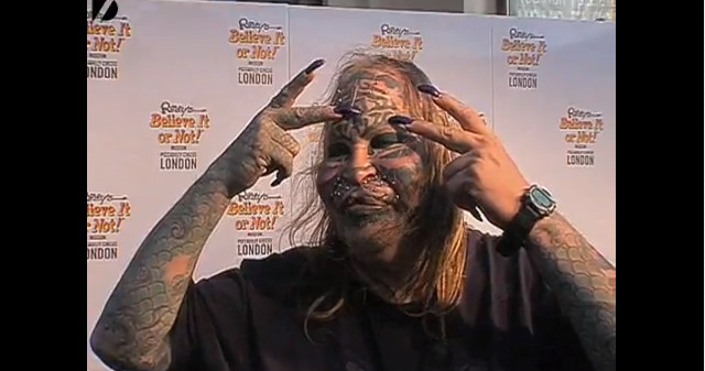 Człowiek tygrys popełnił samobójstwo (VIDEO)