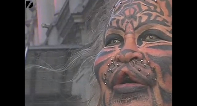 Człowiek tygrys popełnił samobójstwo (VIDEO)