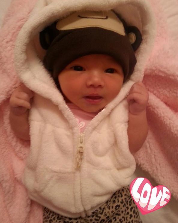 Jej sławna mama wybrała samotne macierzyństwo (FOTO)