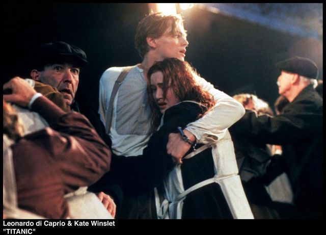 James Cameron wyjaśnił, dlaczego Rose nie podzieliła się drzwiami z Jackiem