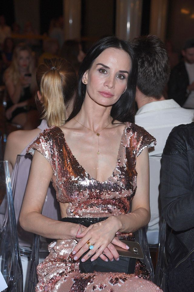 Tomasz Karolak z piękną brunetką na Balu TVN (ZDJĘCIA)