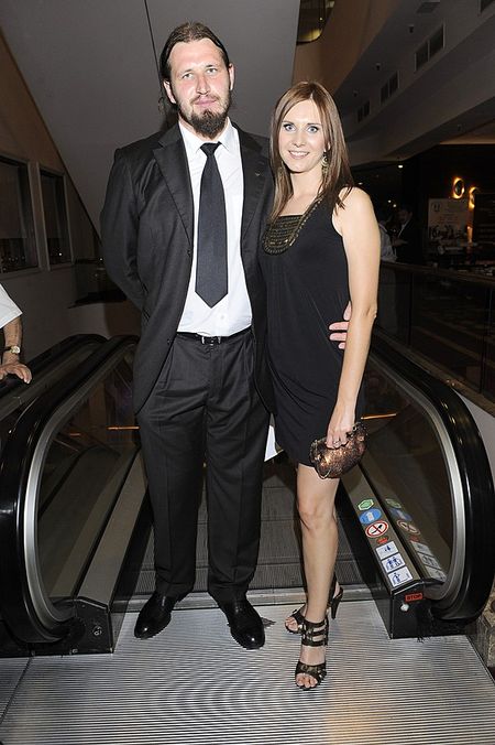 Majewski o wiosce olimpijskiej: Wszyscy są pijani...