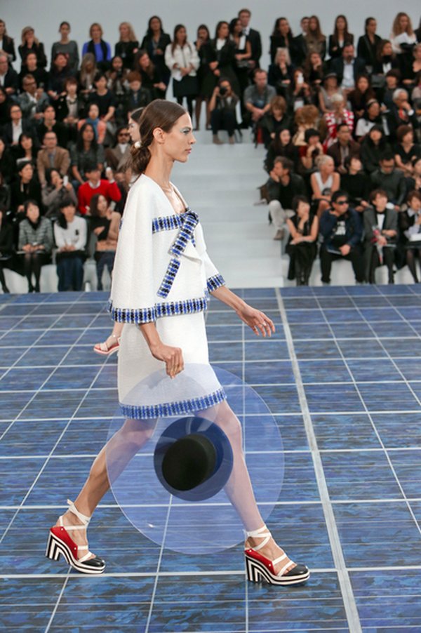 Torby Chanel jak hulka hop na ramieniu (FOTO)