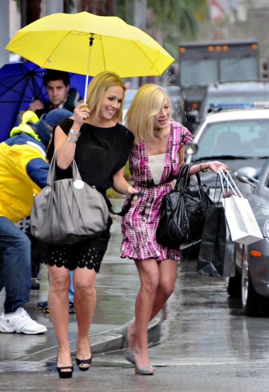 Tori Spelling i Jennie Garth zagrają razem w serialu (FOTO) Tori Spelling i Jennie Garth zagrają razem w serialu (FOTO)